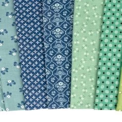Calico Fat Quarter BundleLori Holt For Riley Blake Designs -Fabric Sewing Store calico fqb cu4 1 1