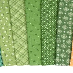Calico Fat Quarter BundleLori Holt For Riley Blake Designs -Fabric Sewing Store calico fqb cu5 1 1