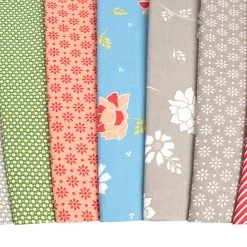 Emma Charm PackSherri & Chelsi For Moda Fabrics 13 Emma Charm PackSherri & Chelsi For Moda Fabrics -Fabric Sewing Store emma hyb cu5 5