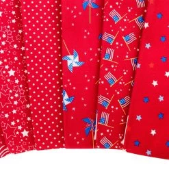 Holiday Essentials - Americana Charm PackStacy Iest Hsu For Moda Fabrics -Fabric Sewing Store holidayessentials americana cu4 1